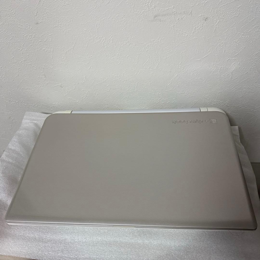 dynabook PT55-76MBXG ホワイトノートPC