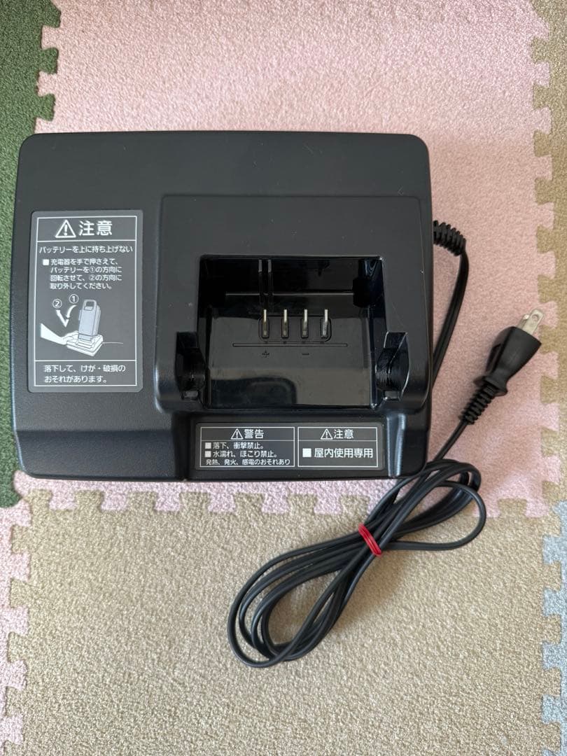 Panasonic NKJ069Z1 バッテリー充電器