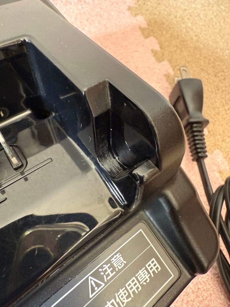 Panasonic NKJ069Z1 バッテリー充電器