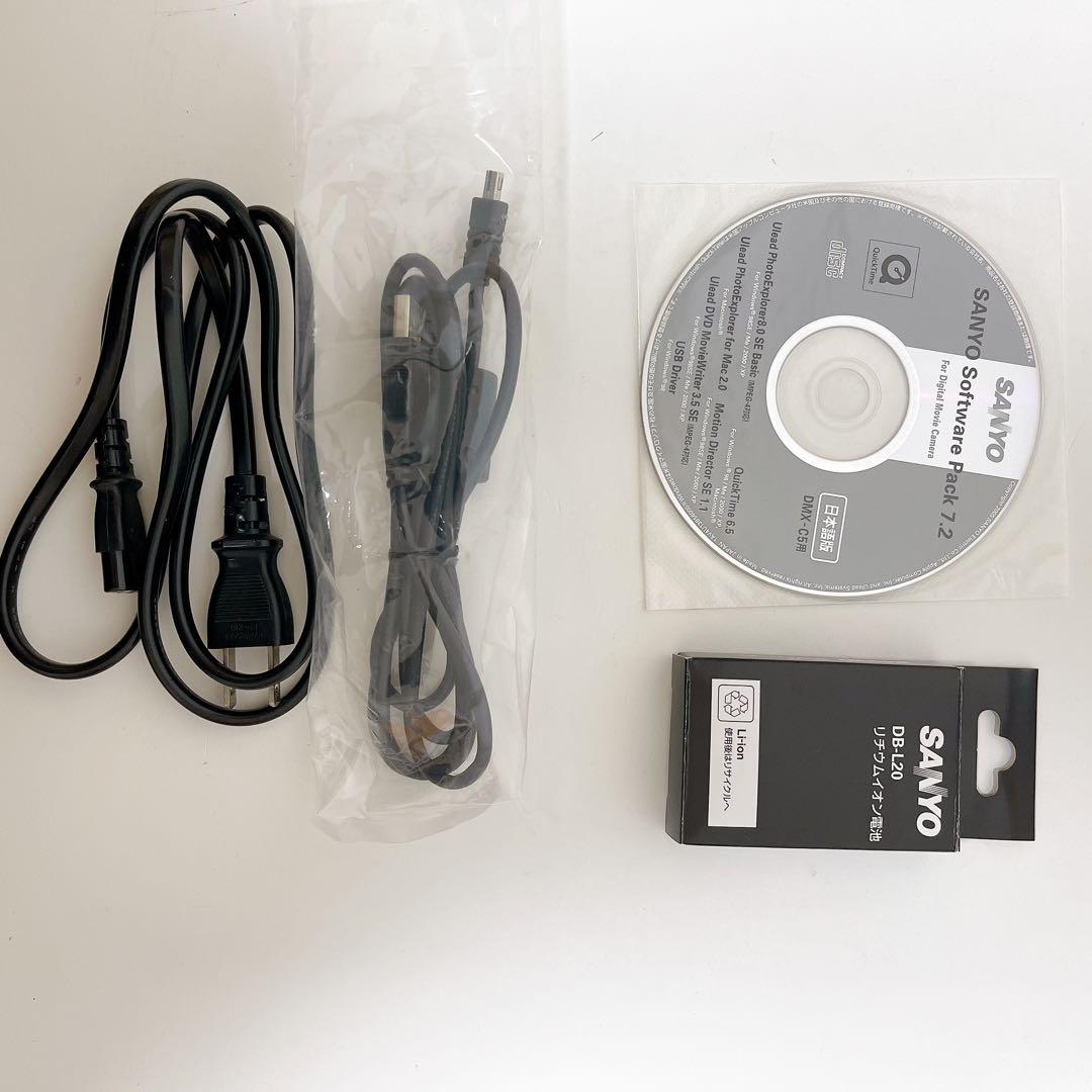 【美品・希少】SANYO Xacti DMX-C5 W ビデオカメラ 箱付き