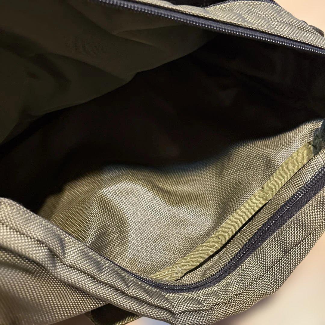 BRIEFING オリーブグリーン メッセンジャーバッグ カーキ