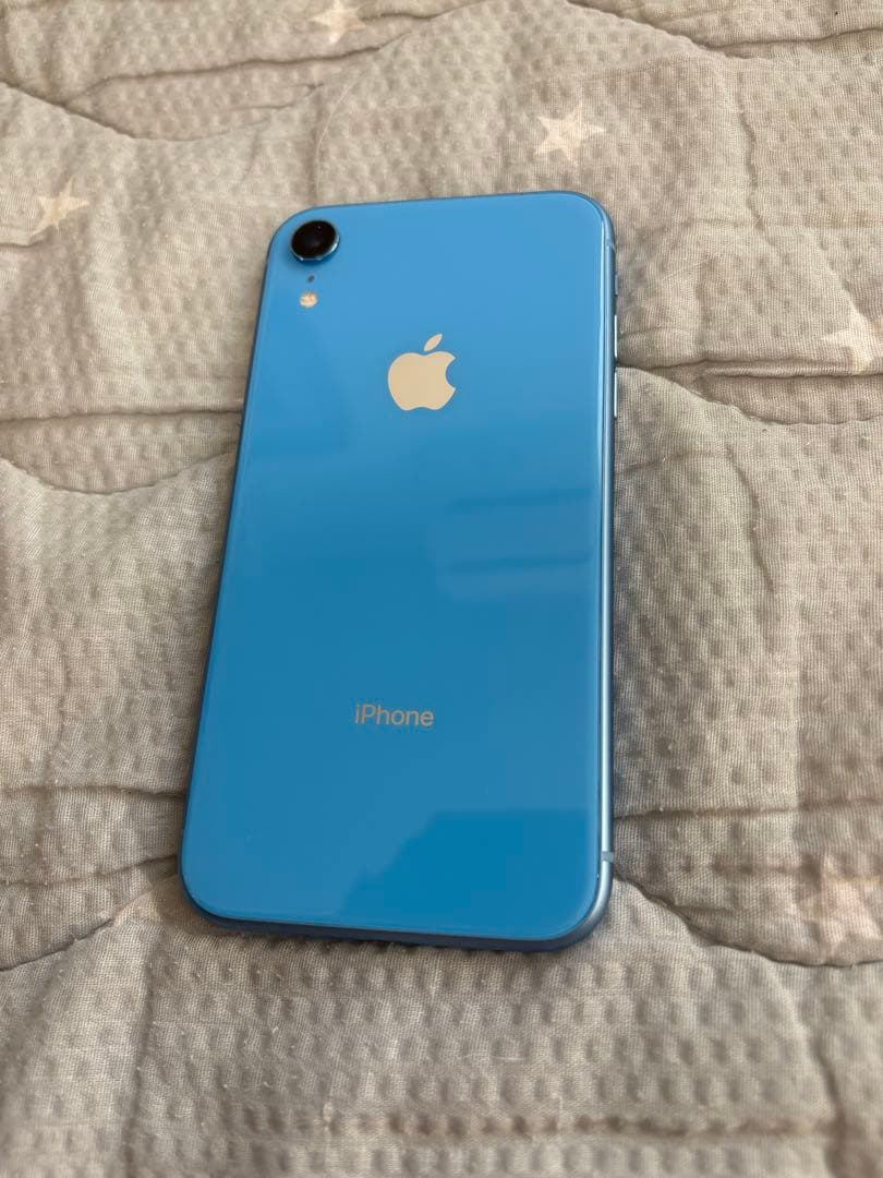 Apple iPhone XR ブルー　本体　64GB