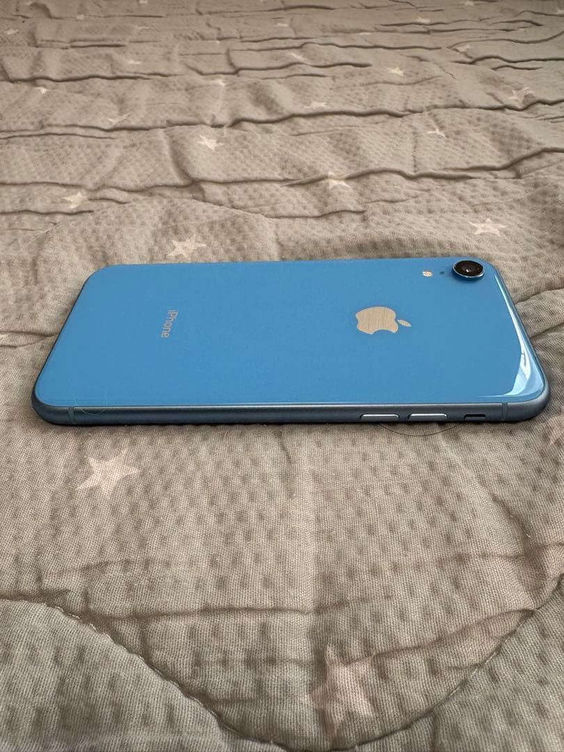 Apple iPhone XR ブルー　本体　64GB