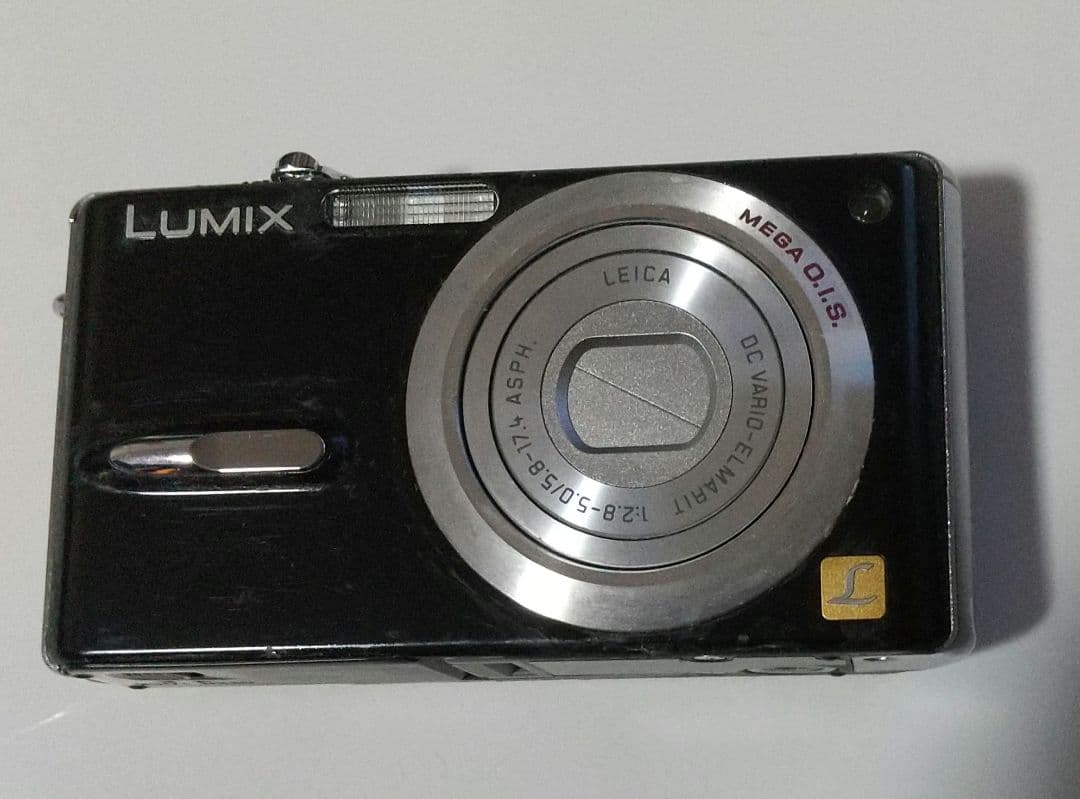 LUMIX コンパクトデジタルカメラ DMC-FX9