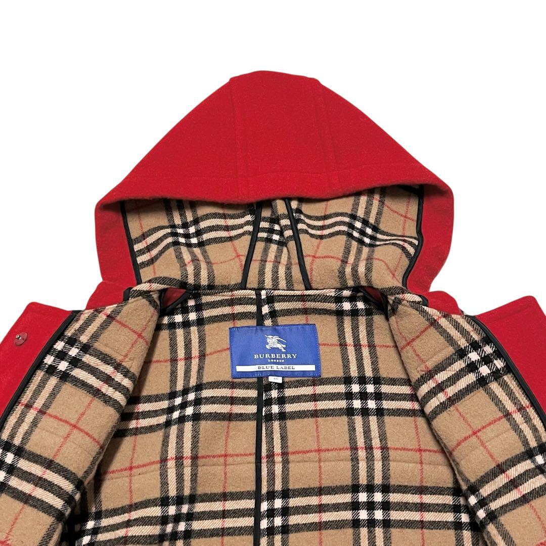 美品✨　バーバリー ブルーレーベル ノバチェック ダッフルコート 赤