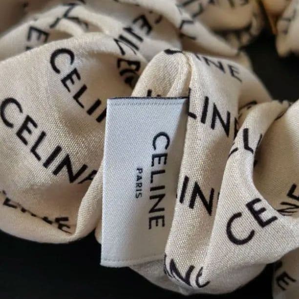 セリーヌ レイユール ロゴデザイン シュシュ ヘアアクセサリー 極美品