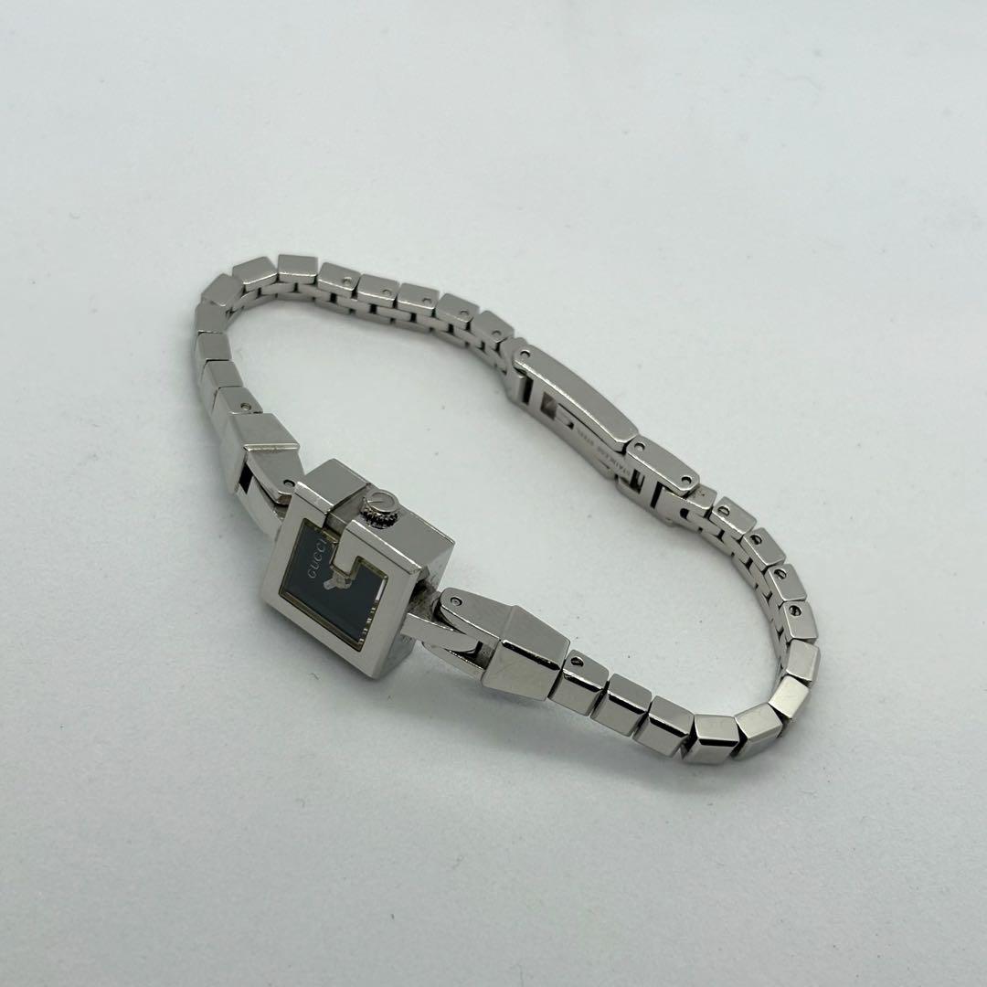 【稼働/新品電池】GUCCI 102 バングルウォッチ　Gスクエア ブラック