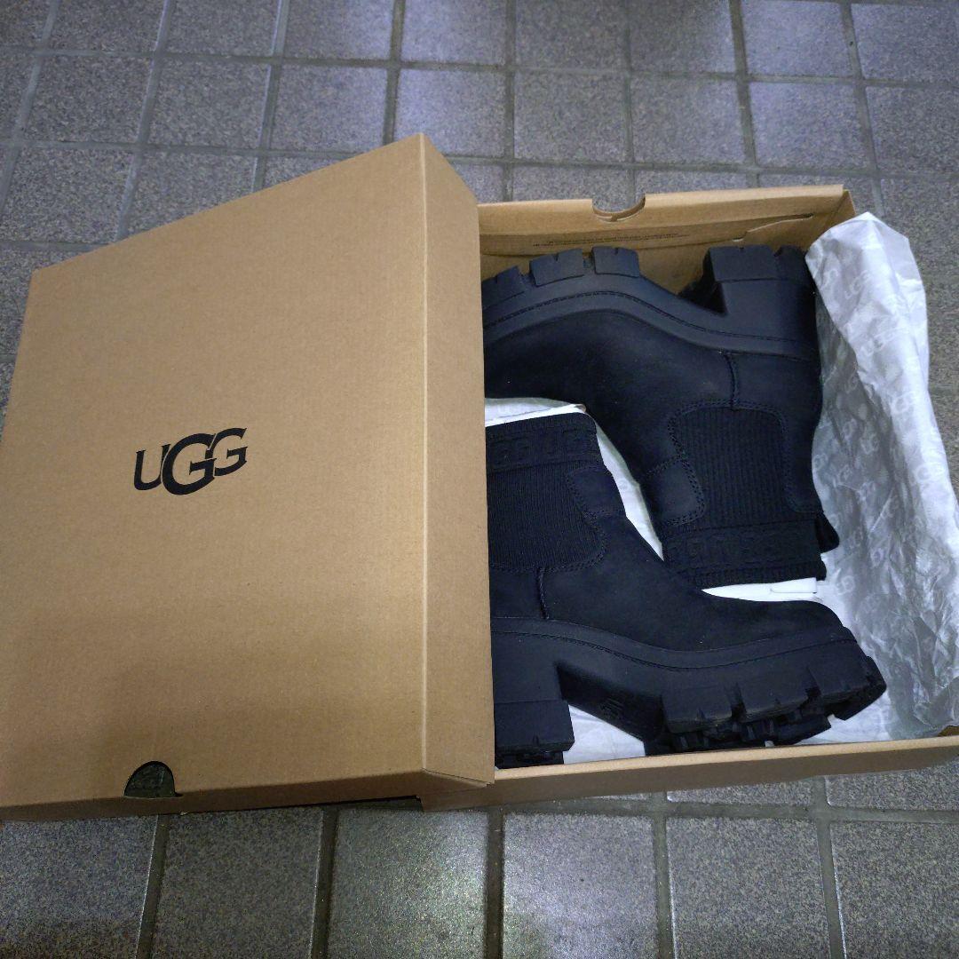 UGG アグ BROOKLYN CHELSEAサイドゴア厚底ブーツ
