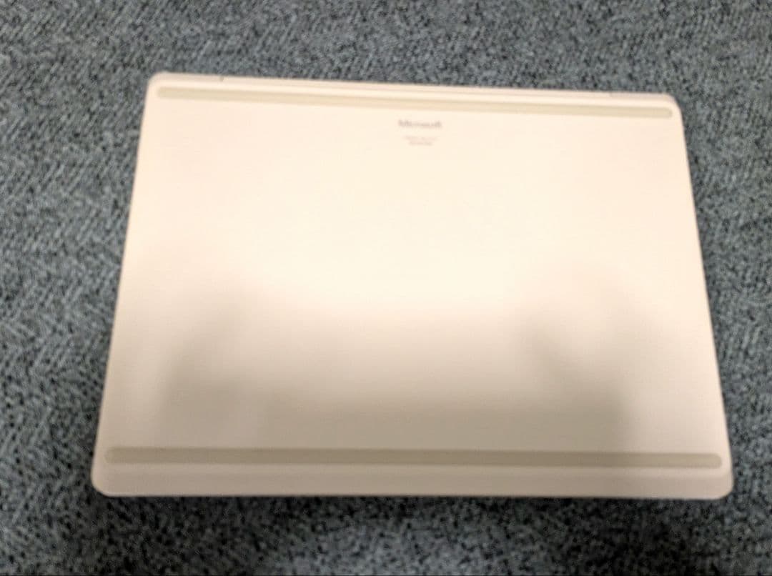 ケース付★MicrosoftSurface LaptopGo 238GB 8GB