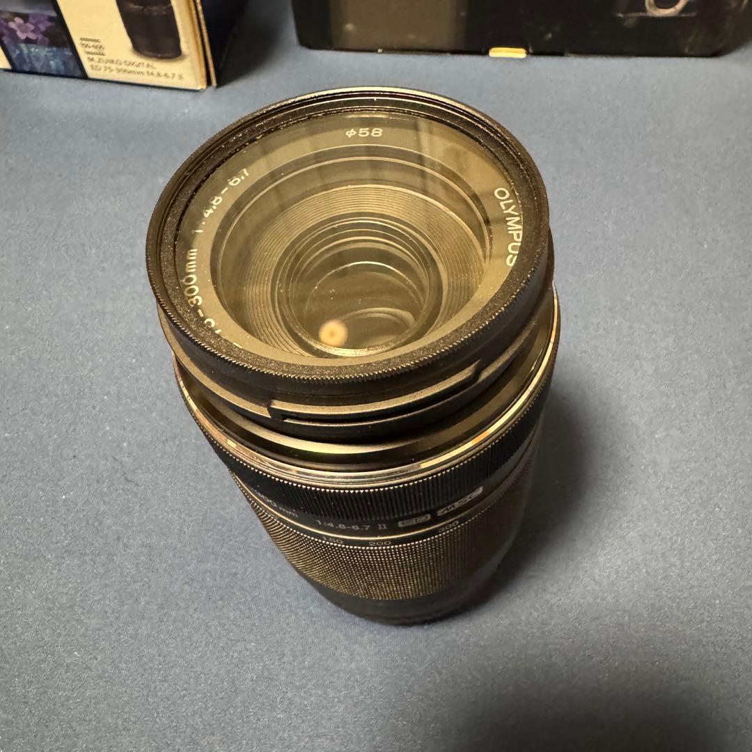 OLYMPUS OM-D E-M10 Mark Ⅲ本体 + レンズ二本