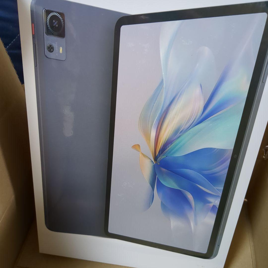 8コアCPU 8000mAh 12インチタブレットAndroid13　ケース付