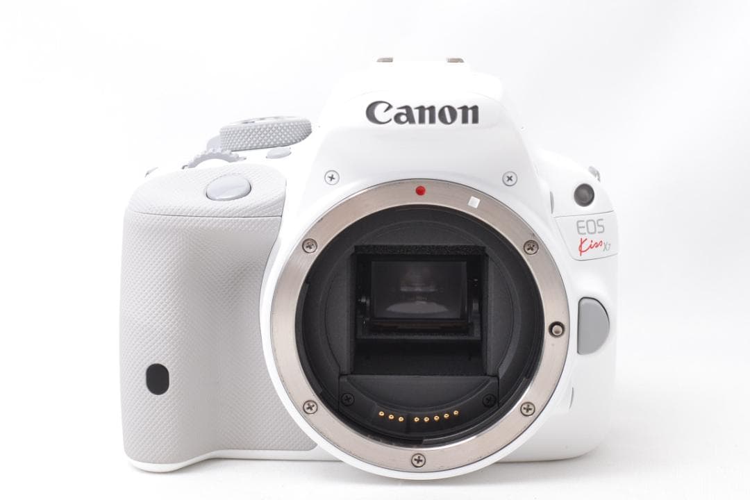 ■ ほぼ新品 ■ キャノン　Canon Kiss X7 ダブルレンズキット