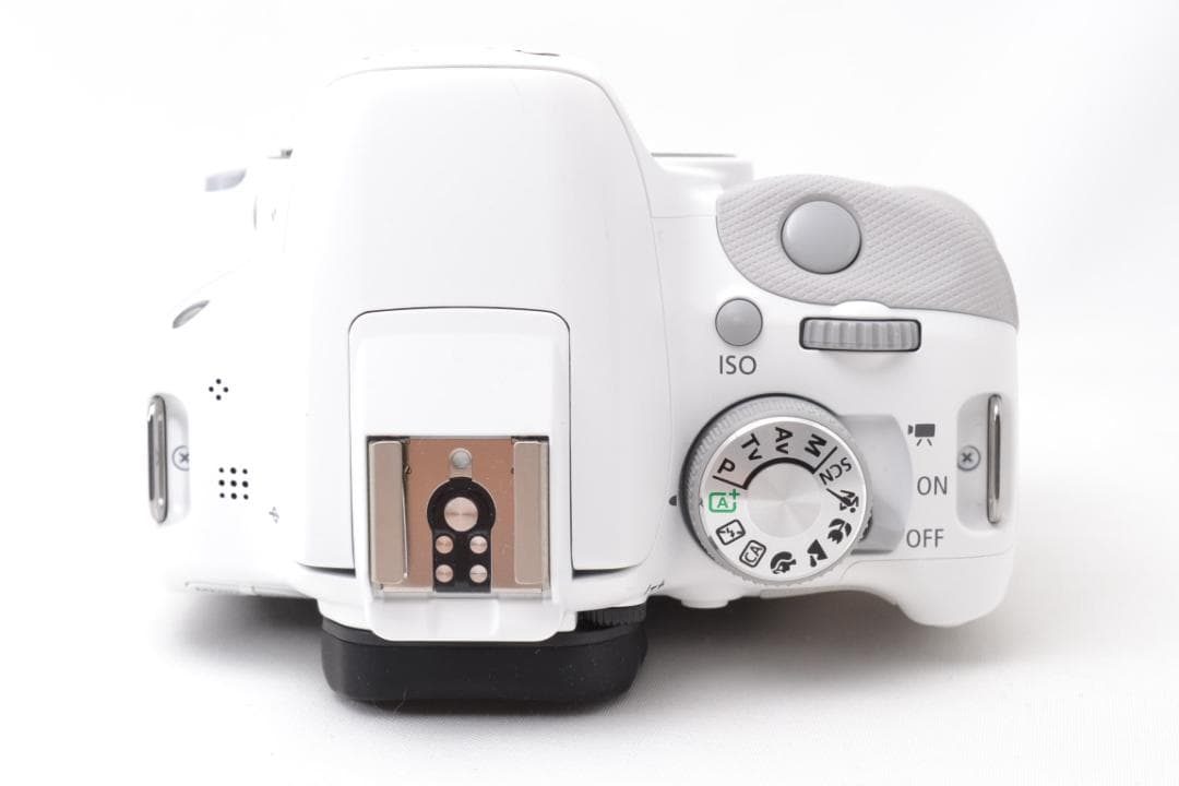 ■ ほぼ新品 ■ キャノン　Canon Kiss X7 ダブルレンズキット