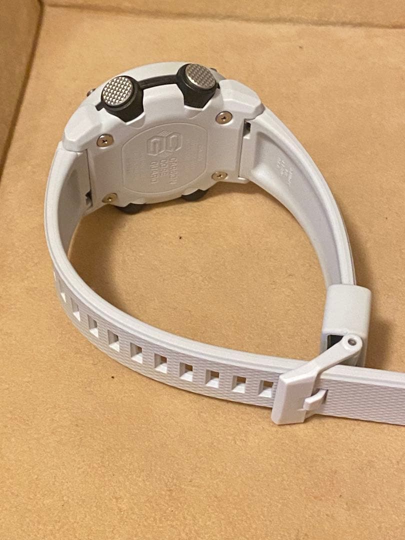 【 電池新品　美品 】GA-2000S-7AJFカーボンコアガード