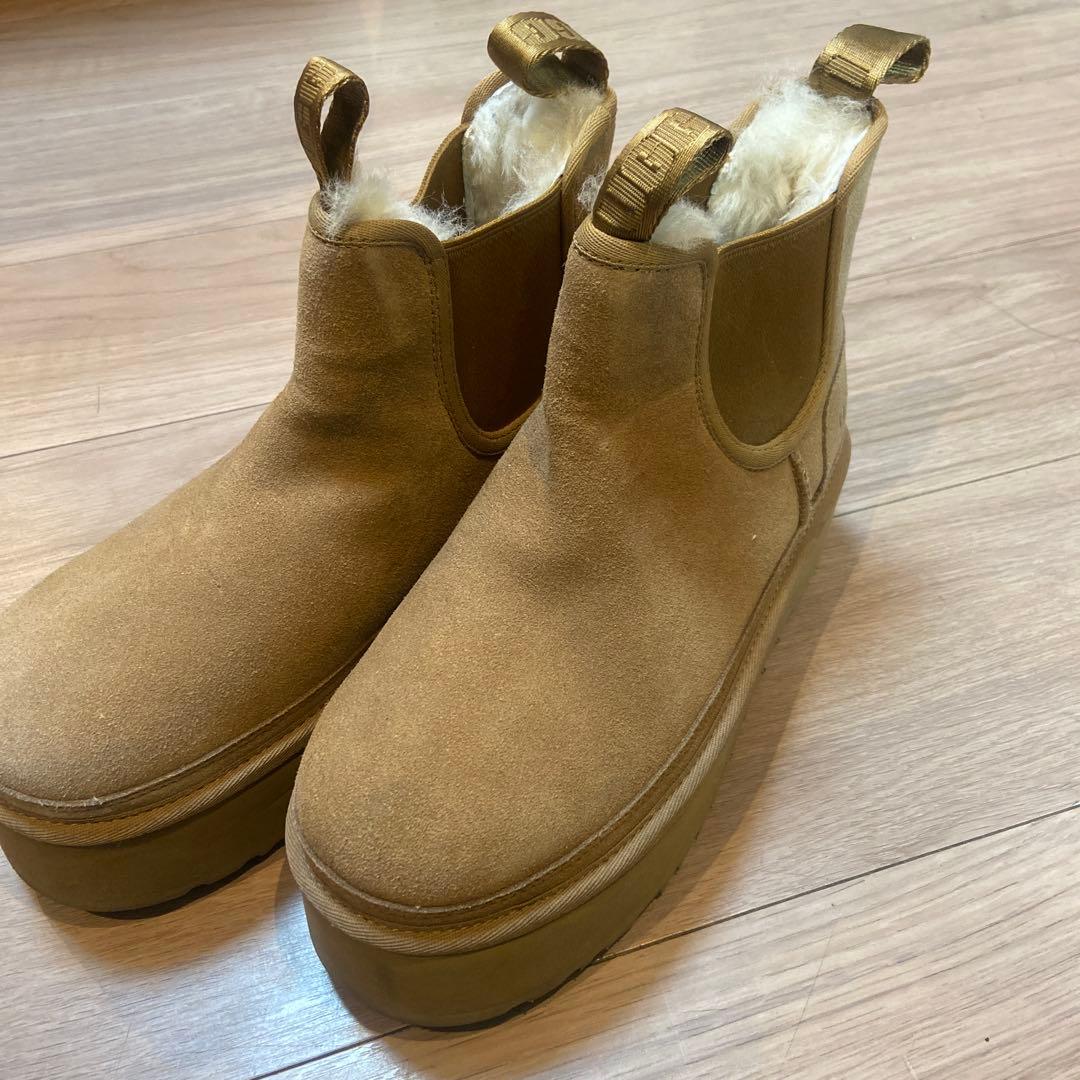 UGG アグ NEUMEL PLATFORM CHELSEA ムートン ブーツ