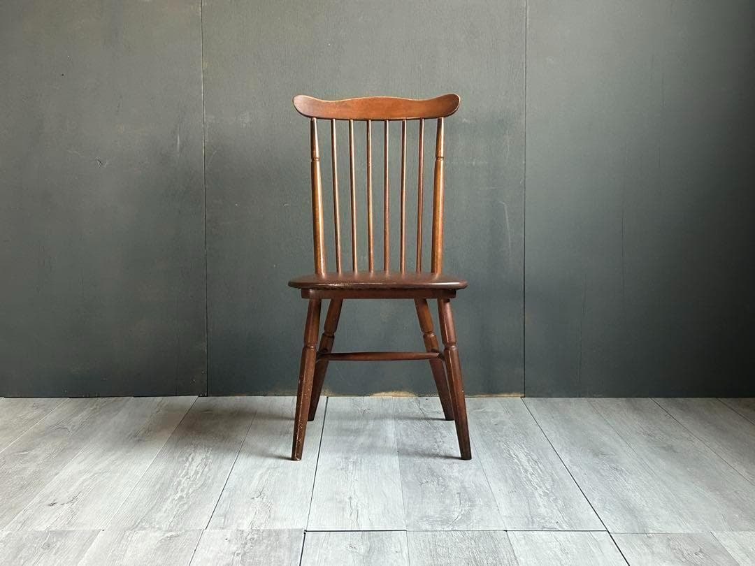 ヴィンテージ　ウィンザーチェア　スポークチェア　座園　レザー　洋風　クラシック