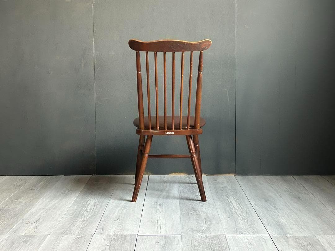 ヴィンテージ　ウィンザーチェア　スポークチェア　座園　レザー　洋風　クラシック