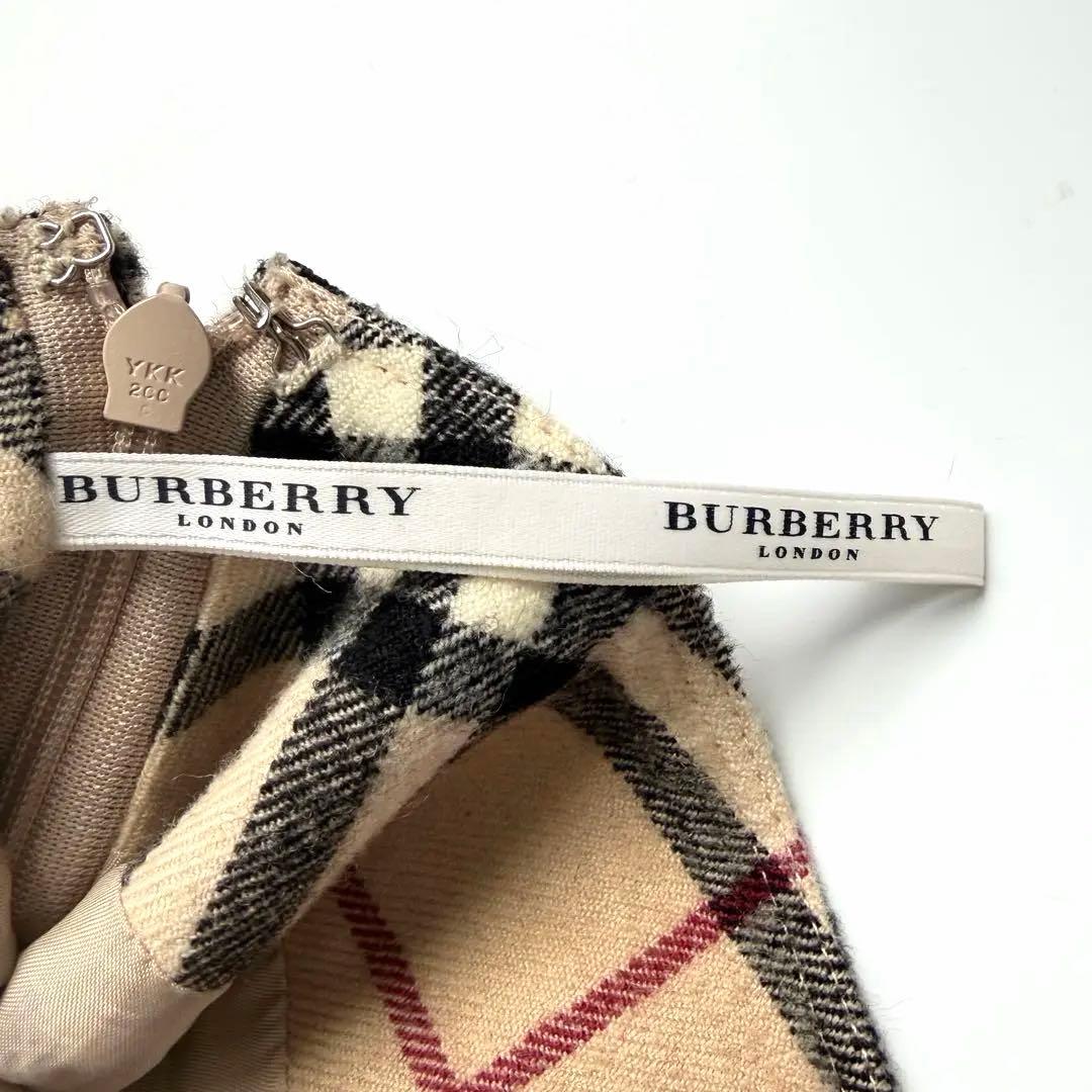 バーバリーロンドン　フレアスカート　ノバチェック柄　13