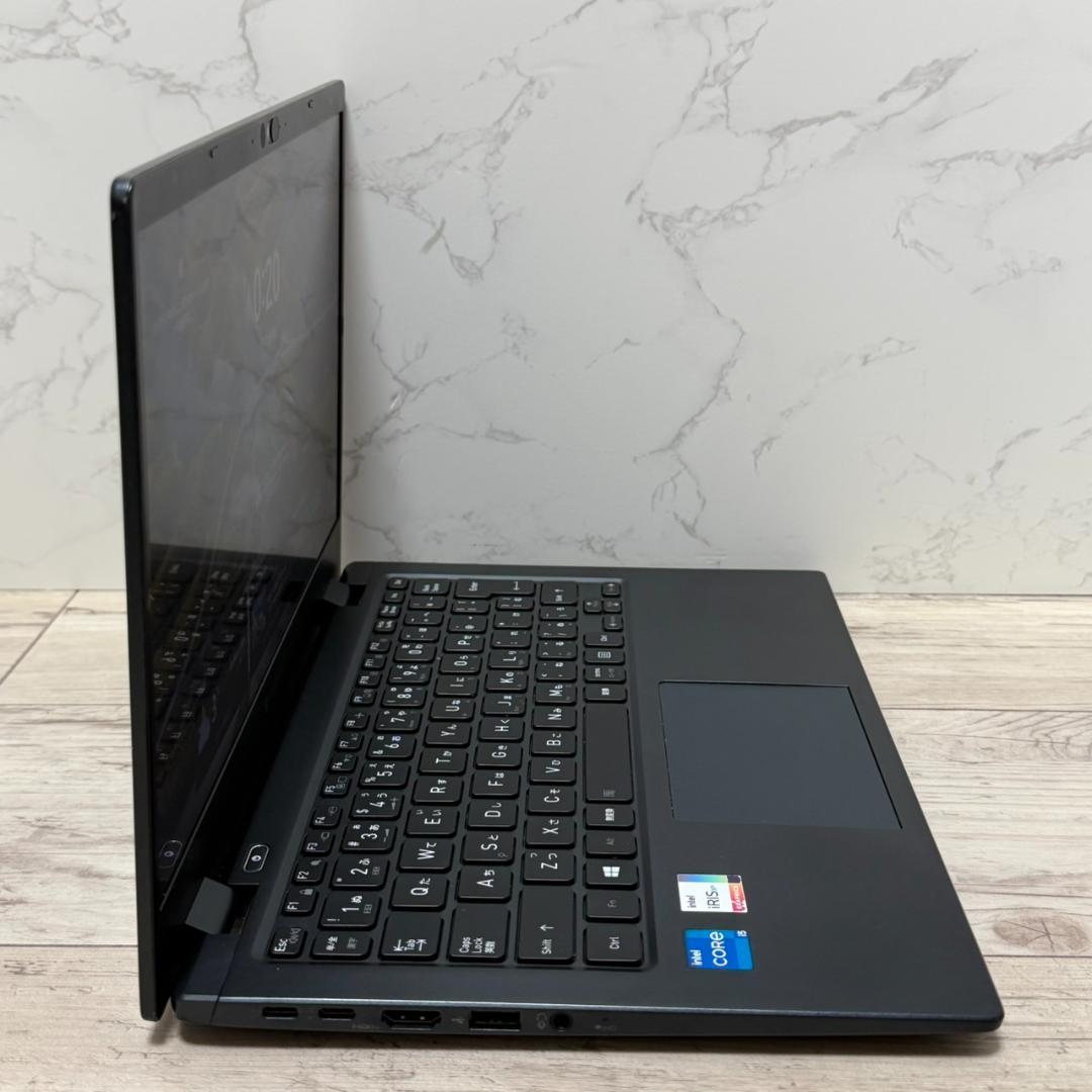 軽量コンパクト B5ノート Dynabook G83/HS 16GB 256GB