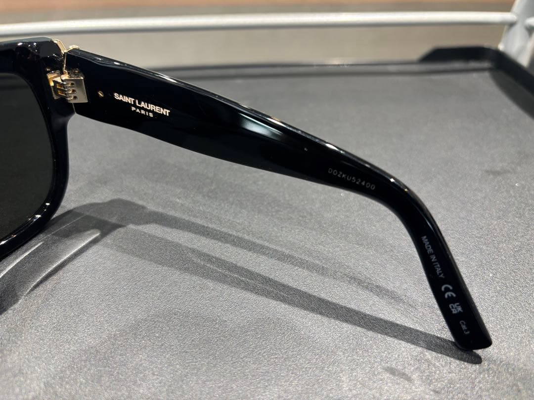 YSL イヴ・サンローラン　サングラス　ブラック キャットアイ