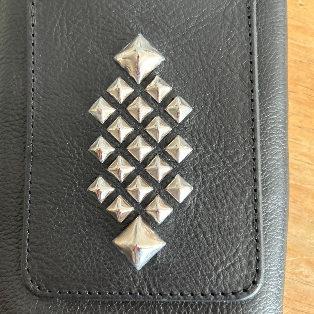 CALEE キャリー　スタッズレザー　スマートフォン　ショルダーポーチ