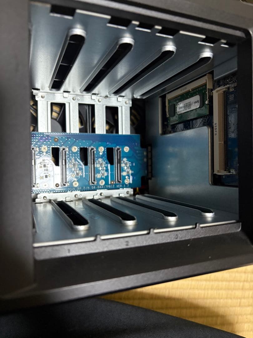 Synology DS918+ NAS ほぼ新品HDD4Tx4台