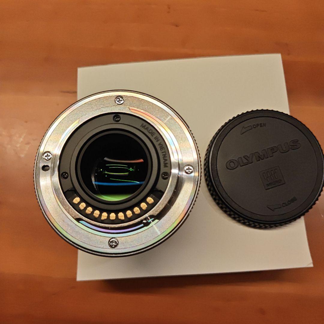 OLYMPUS 45mm F1.8 単焦点レンズ