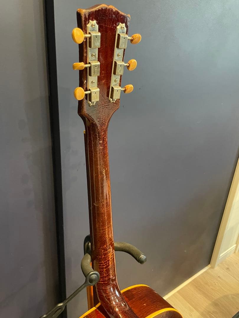 Gibson アコースティックギター ハードケース付き　b-25 1967年製