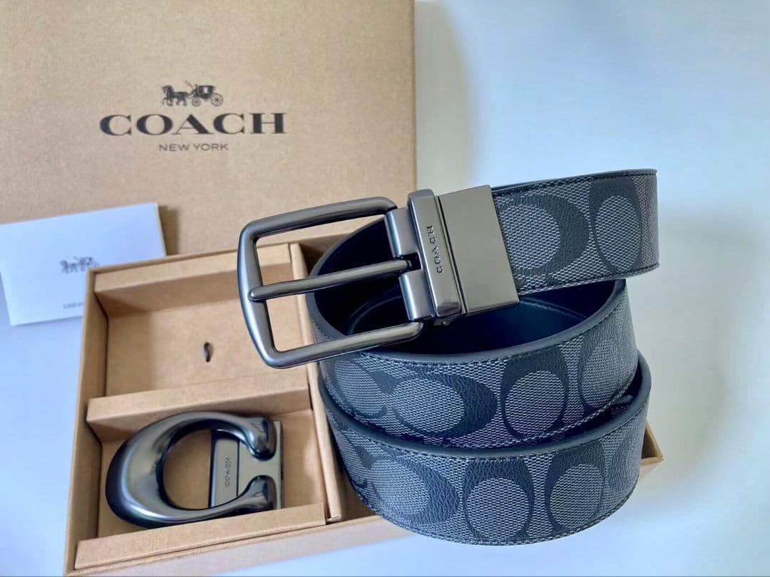SALE♪コーチ　新品　リバーシブル　シグネチャー　バックル回転　社会人　紳士