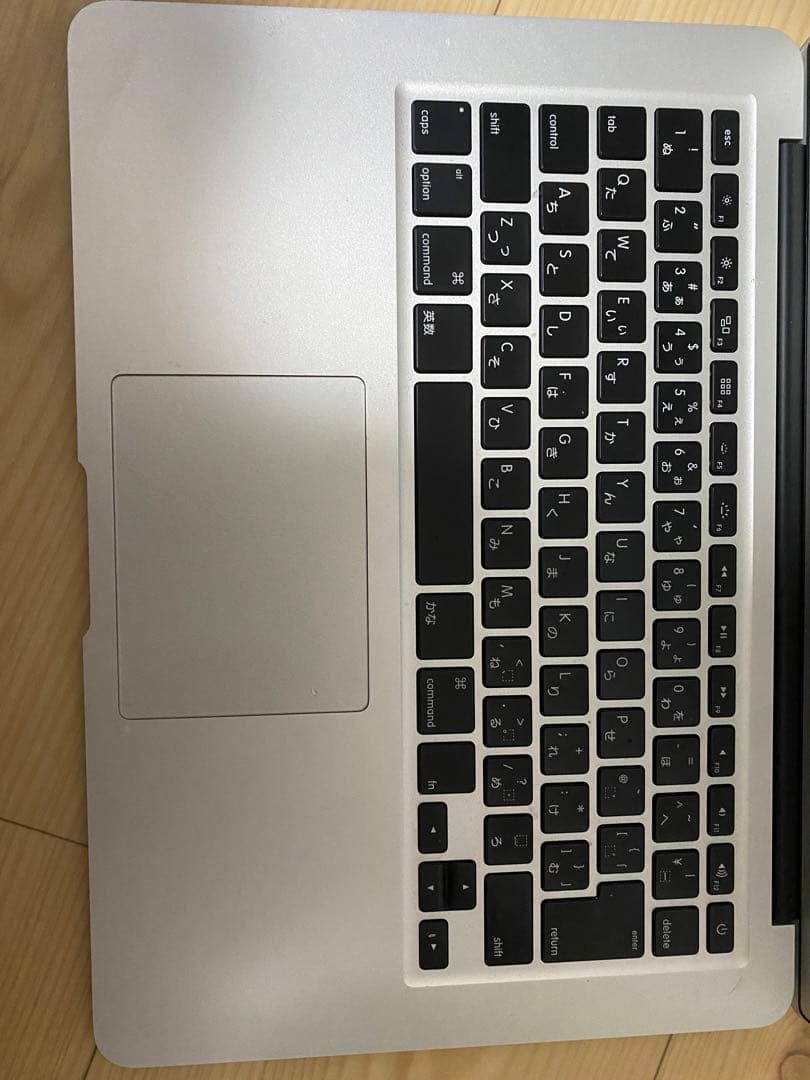 MacBook Air 13.3 インチ (2015)