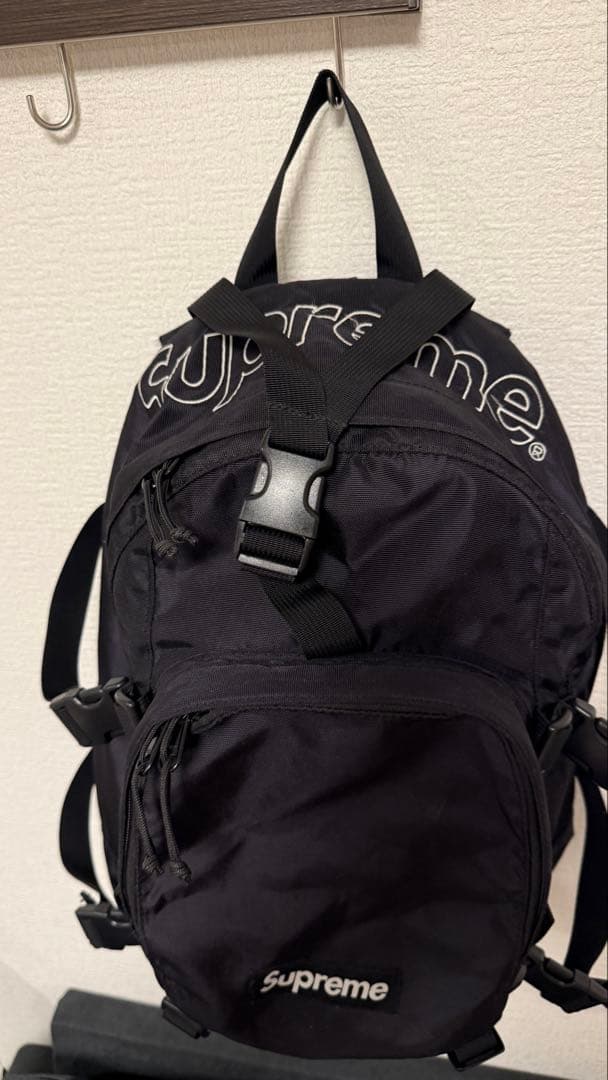 シ*ー様 Supreme ブラック バックパック