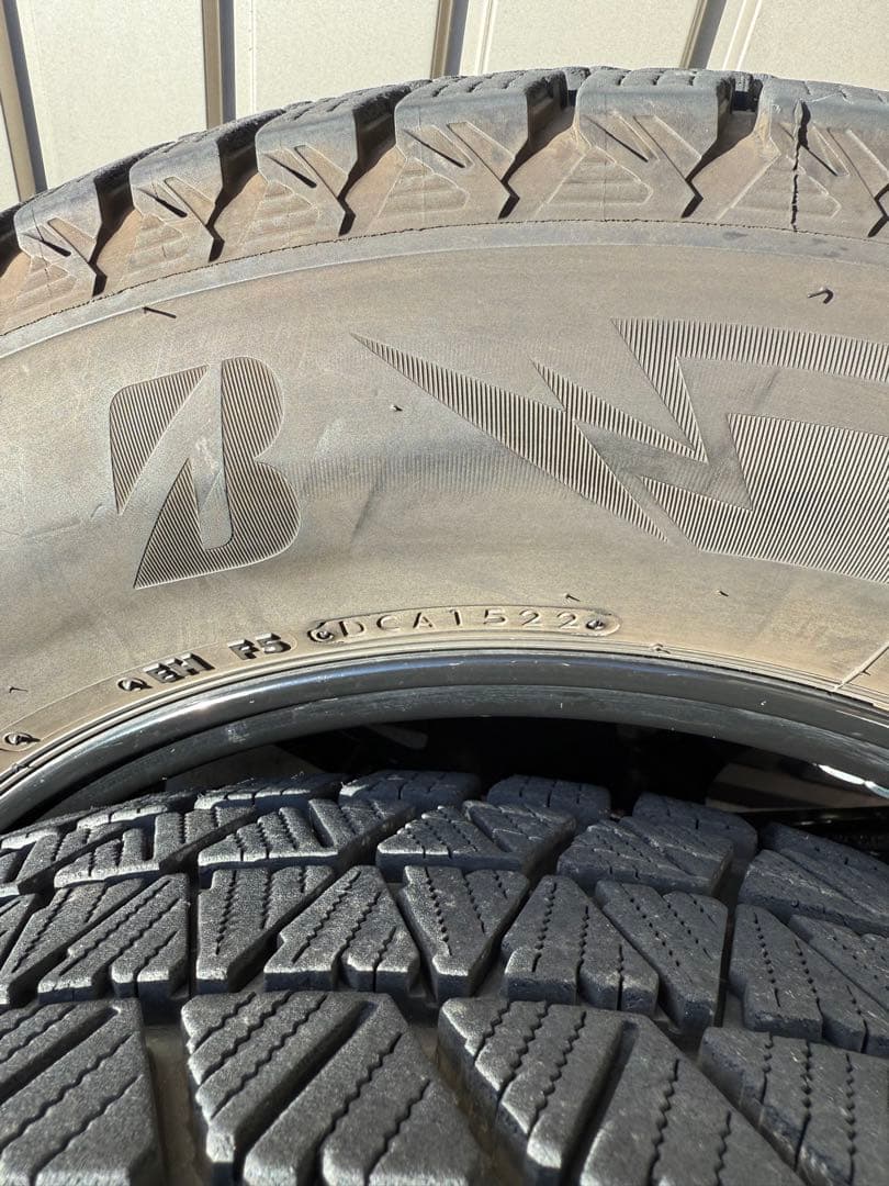 ブリヂストン 17インチ アルミホイールスタッドレスタイヤエコフォルム　ハリアー