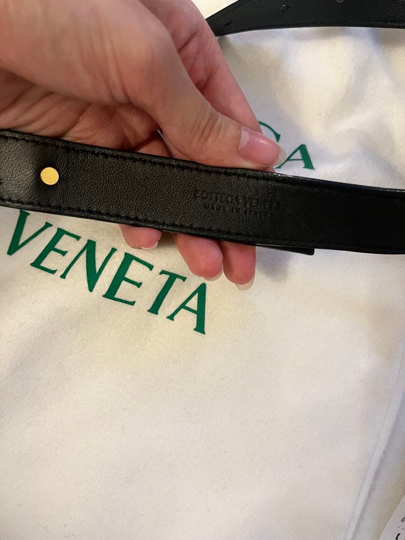 BOTTEGA VENETA ブラック ボディバッグ