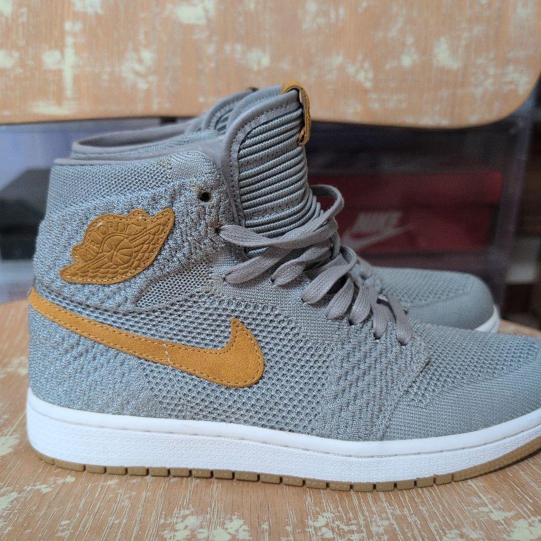 NIKE AIR JORDAN 1 FLYKNIT ウルフグレー