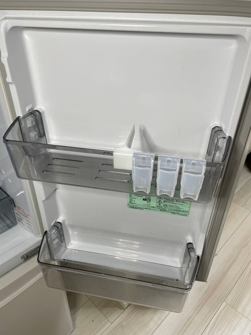 冷蔵庫　2021年製　MITSUBISHI MR-P15F-W