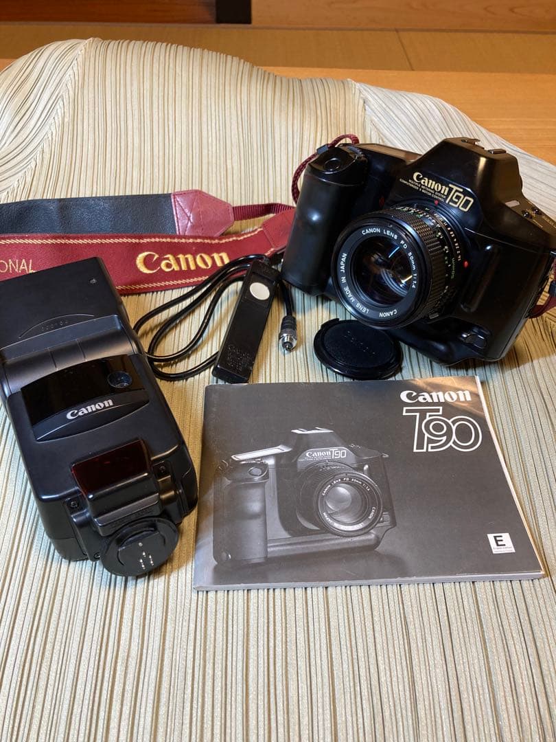 完動美品Canon T-90セット　フィルム一眼レフの最高峰