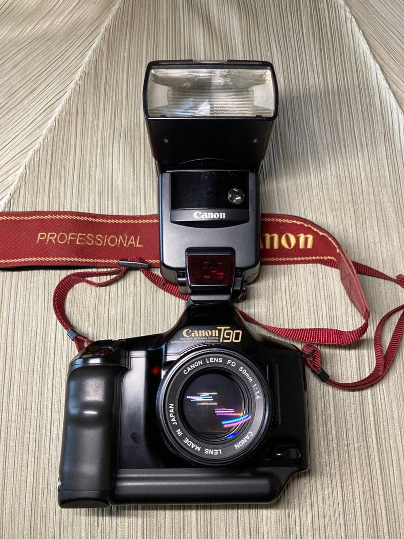 完動美品Canon T-90セット　フィルム一眼レフの最高峰