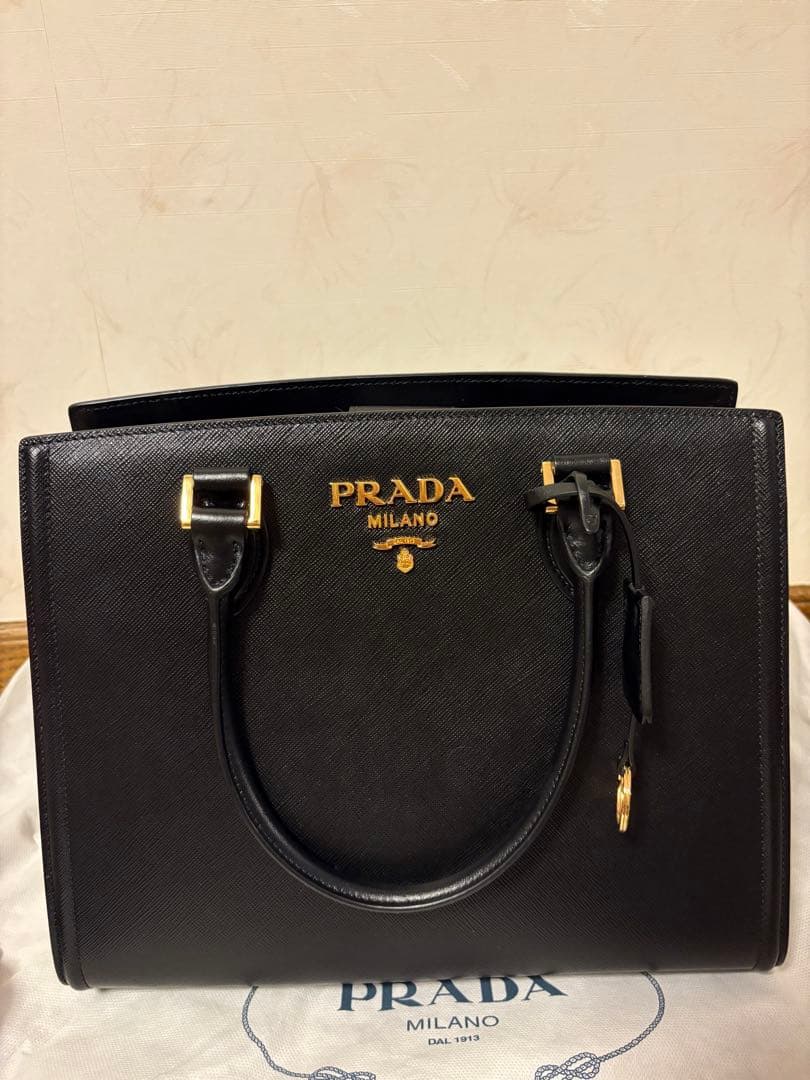 【期間限定価格】PRADA サフィアーノレザー 2way バッグ