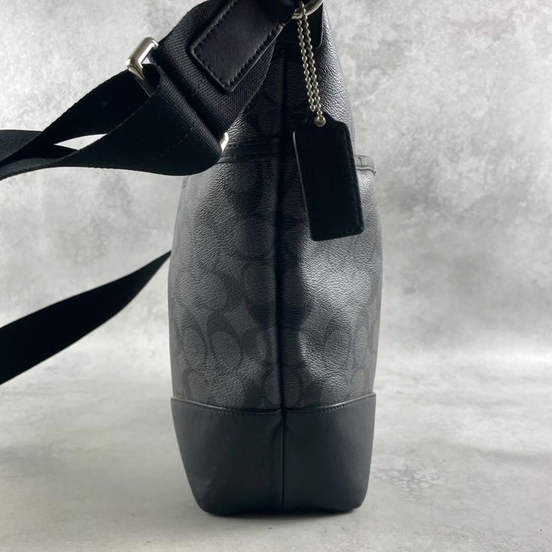 コーチ　ショルダーバッグ　肩掛け　斜め掛け　PVC シグネチャー　71170