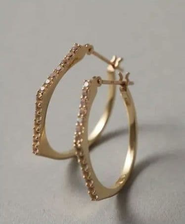 Lilias ラインホワイトトパーズピアス