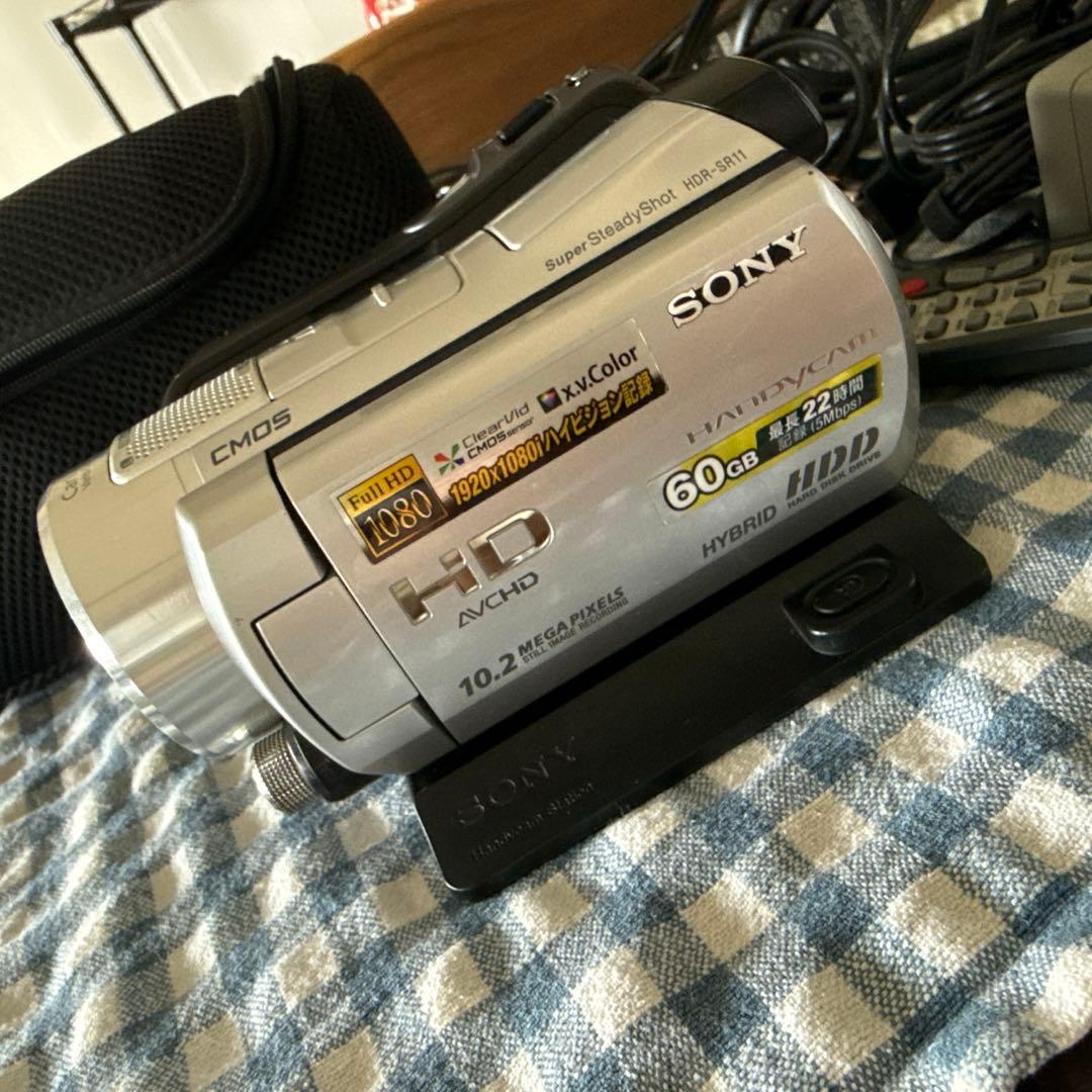 SONY ハンディカムHDR-SR11 バッテリー、テレビなどに繋ぐ配線など