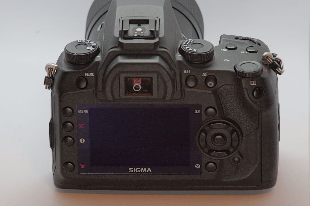 デジタルカメラ SIGMA SD1 + 35mm f1.4 art