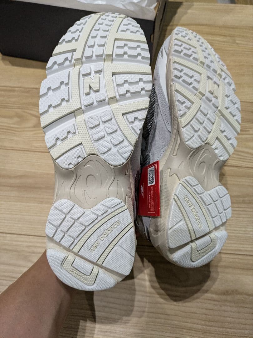 ニューバランス　スニーカー　725 　グレー　27cm