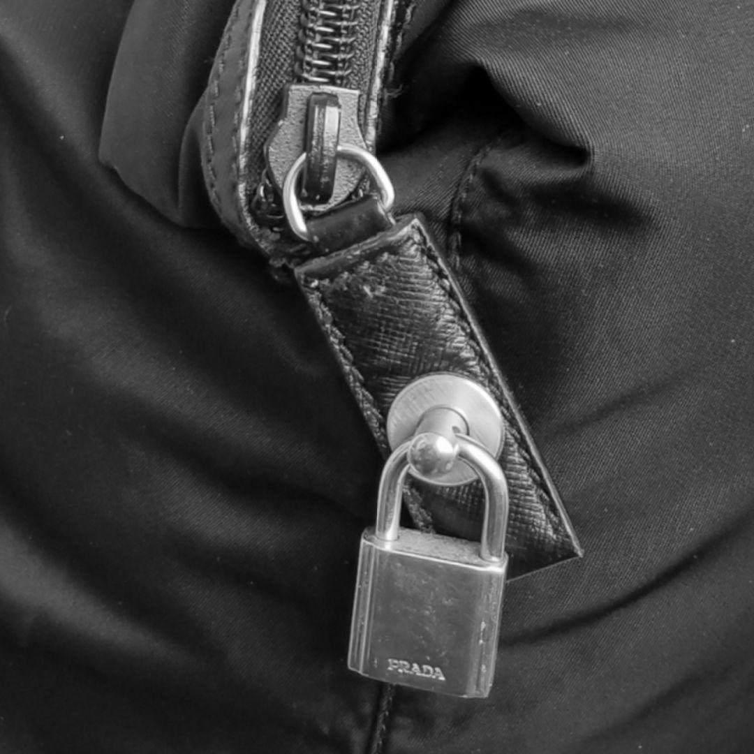 大容量 PRADA プラダ ブラック ナイロン ボストンバッグ 旅行鞄