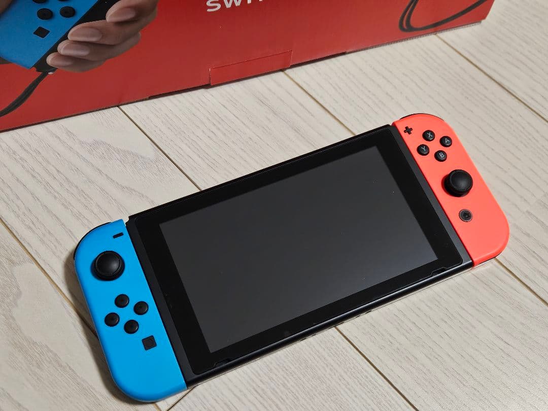 ケ*ン様 Nintendo Switch　本体　付属品全てあり
