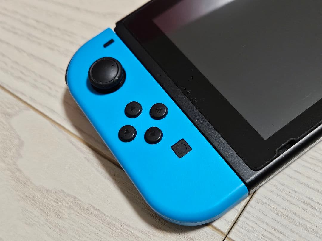ケ*ン様 Nintendo Switch　本体　付属品全てあり