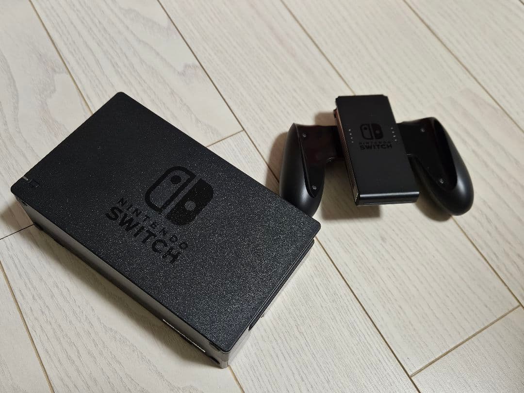 ケ*ン様 Nintendo Switch　本体　付属品全てあり