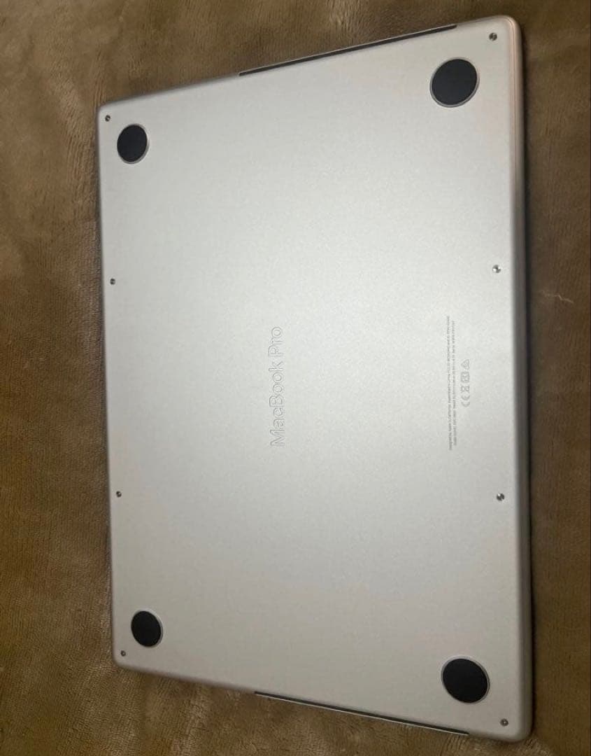 MacBook Pro 14インチ16GB 充放電13回