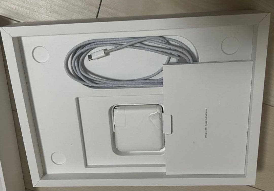 MacBook Pro 14インチ16GB 充放電13回