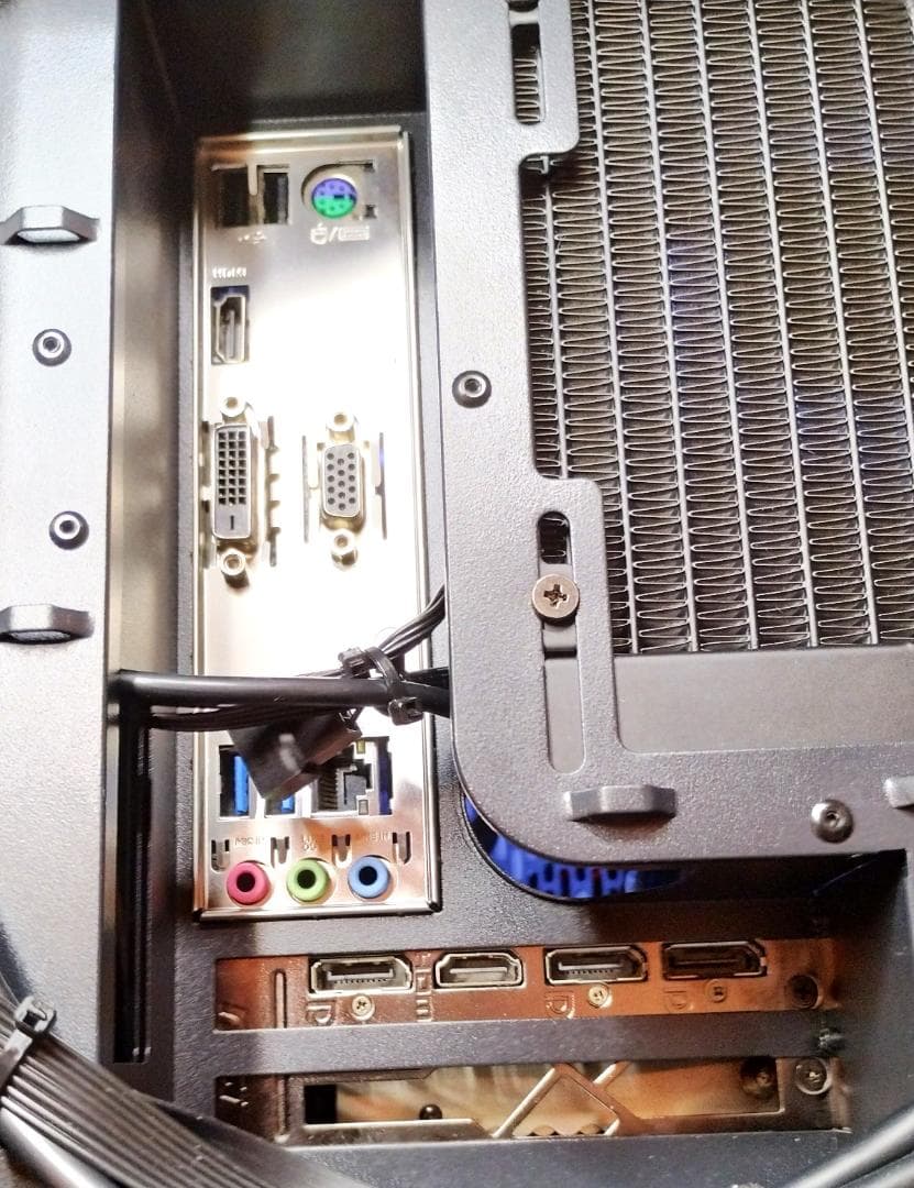 i7/RX5600XT/16GB/SSD500G/モンハン快適/水冷/送料無料